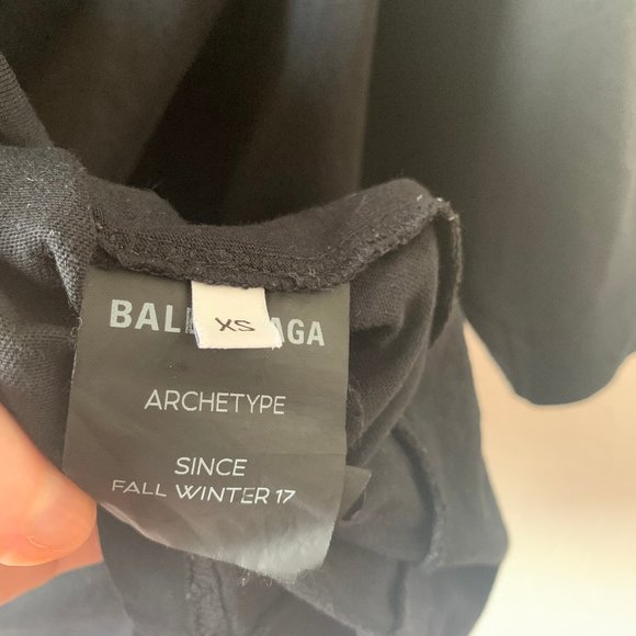 FINAL PRICE DROP BALENCIAGA CAMPAIGN TEE - Picture 4 of 8